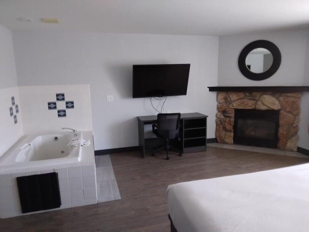 Pinetop Studio Suites Zewnętrze zdjęcie