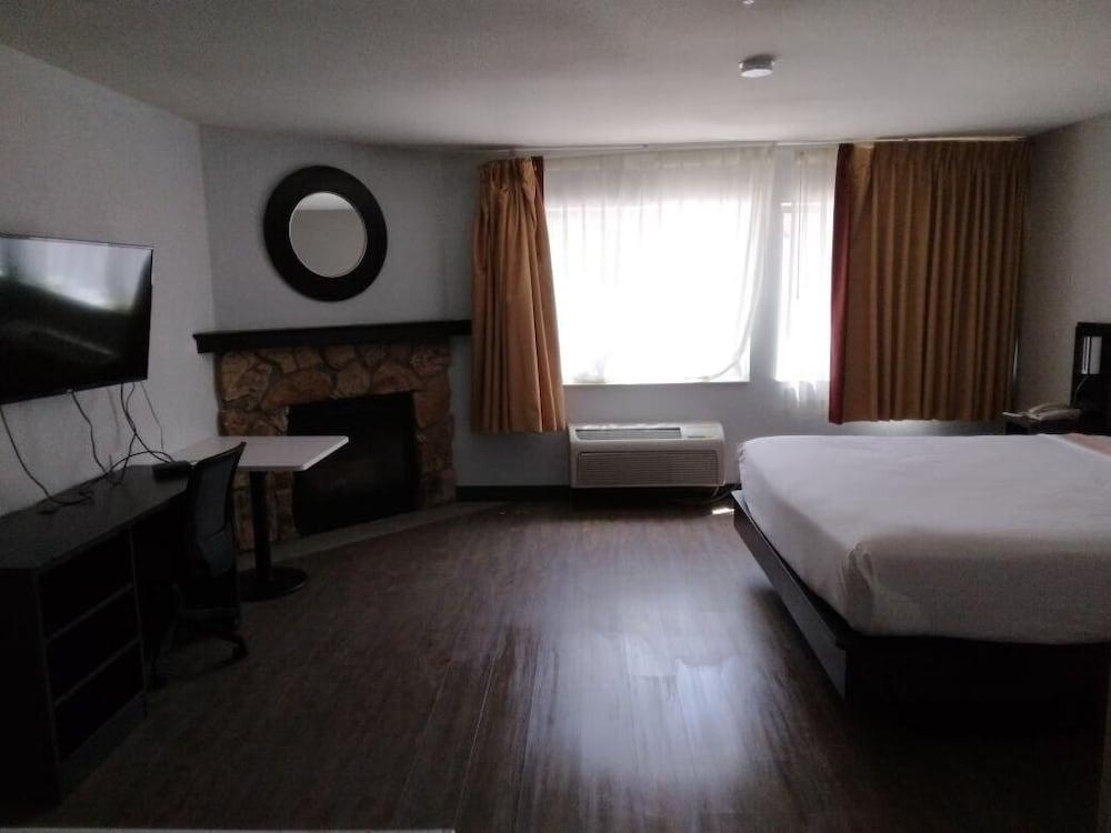 Pinetop Studio Suites Zewnętrze zdjęcie