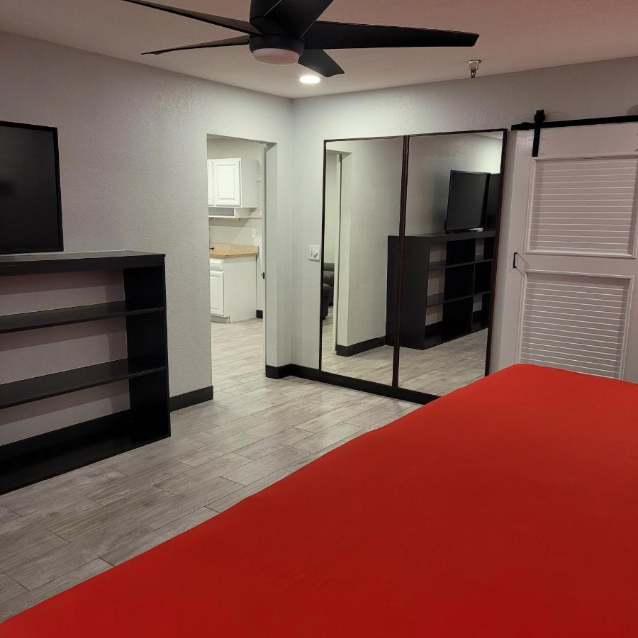 Pinetop Studio Suites Zewnętrze zdjęcie