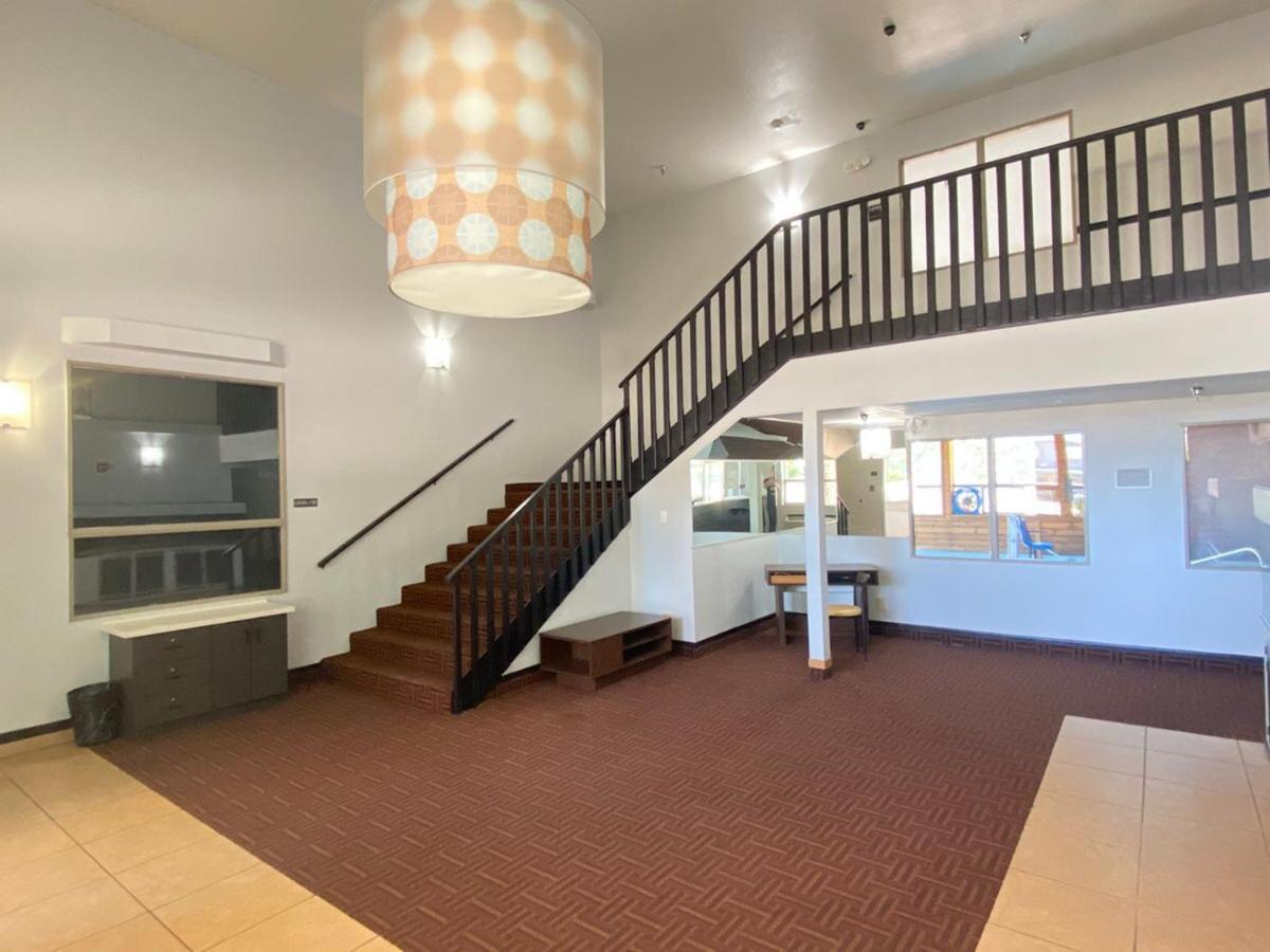 Pinetop Studio Suites Zewnętrze zdjęcie