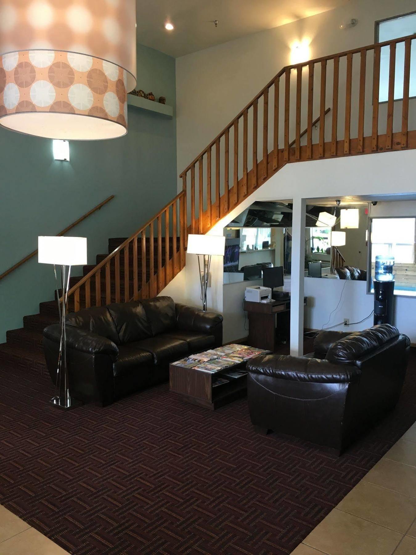 Pinetop Studio Suites Zewnętrze zdjęcie