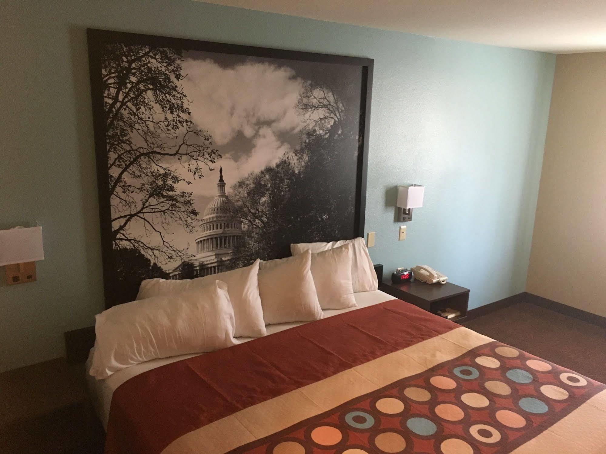 Pinetop Studio Suites Zewnętrze zdjęcie